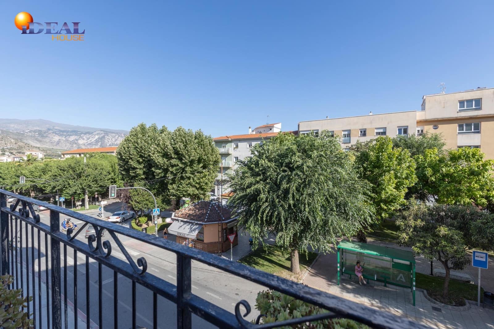 4 slaapkamer Huis te koop in Padul met garage - € 183.000 (Ref: 9434107)