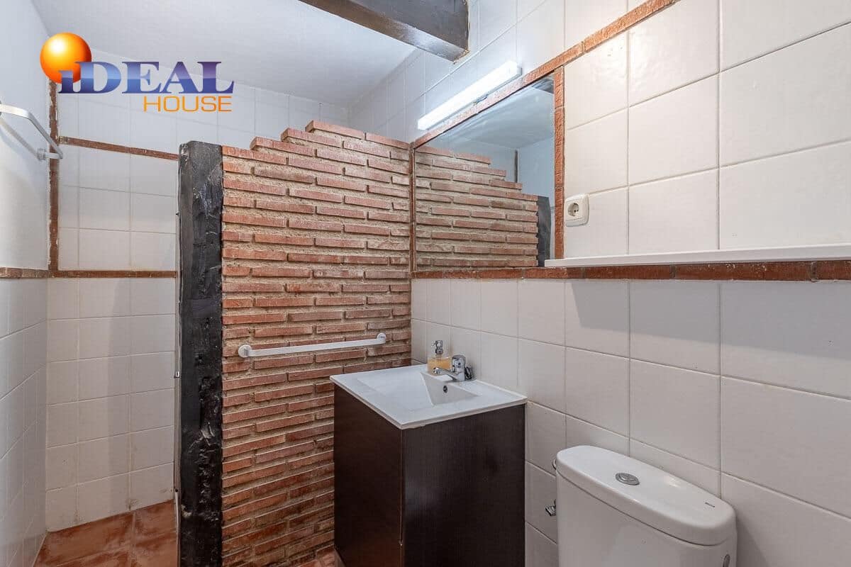 Apartamento de 2 habitaciones en Granada ciudad en venta - 258.000 € (Ref: 9434109)