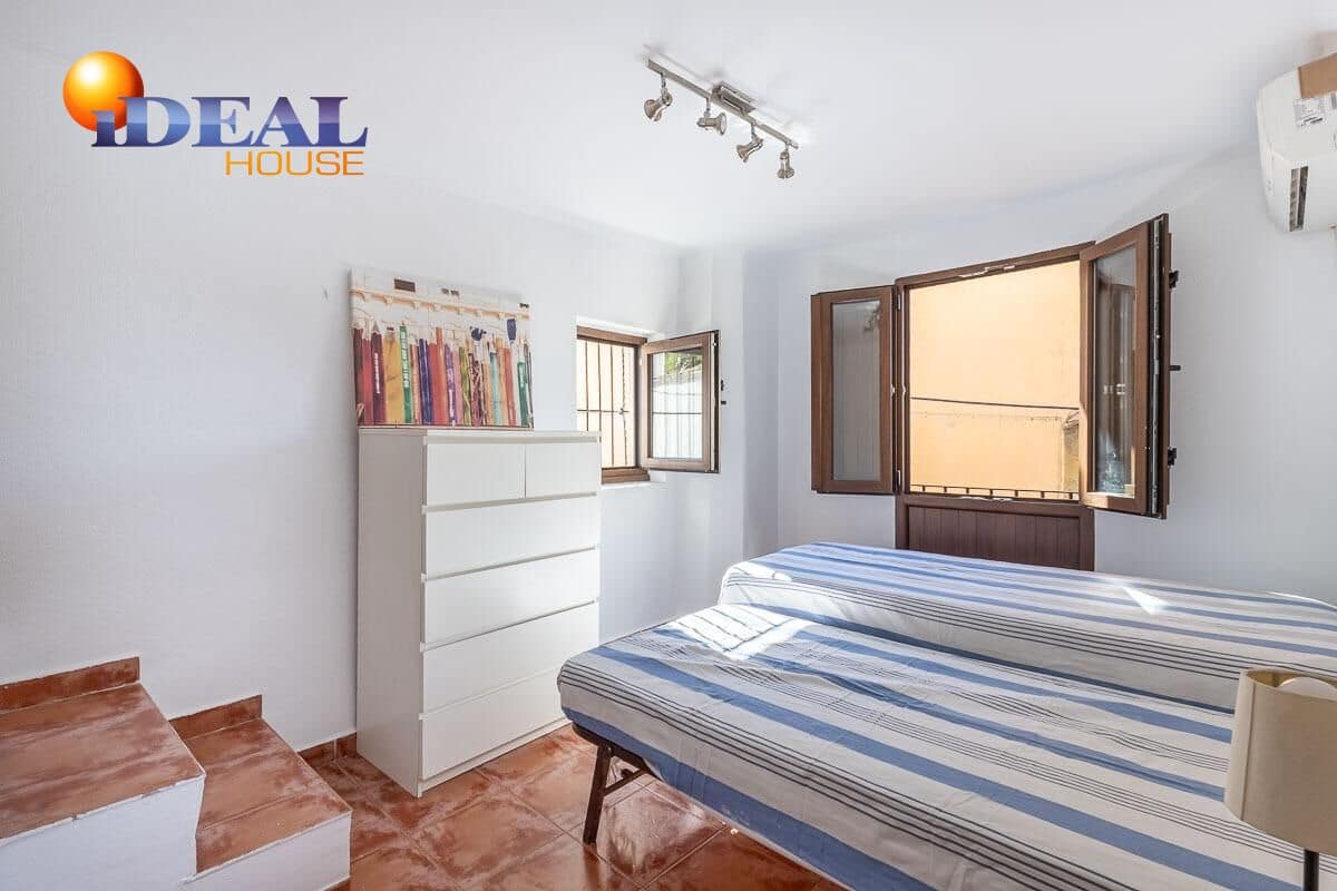 Apartamento de 2 habitaciones en Granada ciudad en venta - 258.000 € (Ref: 9434109)