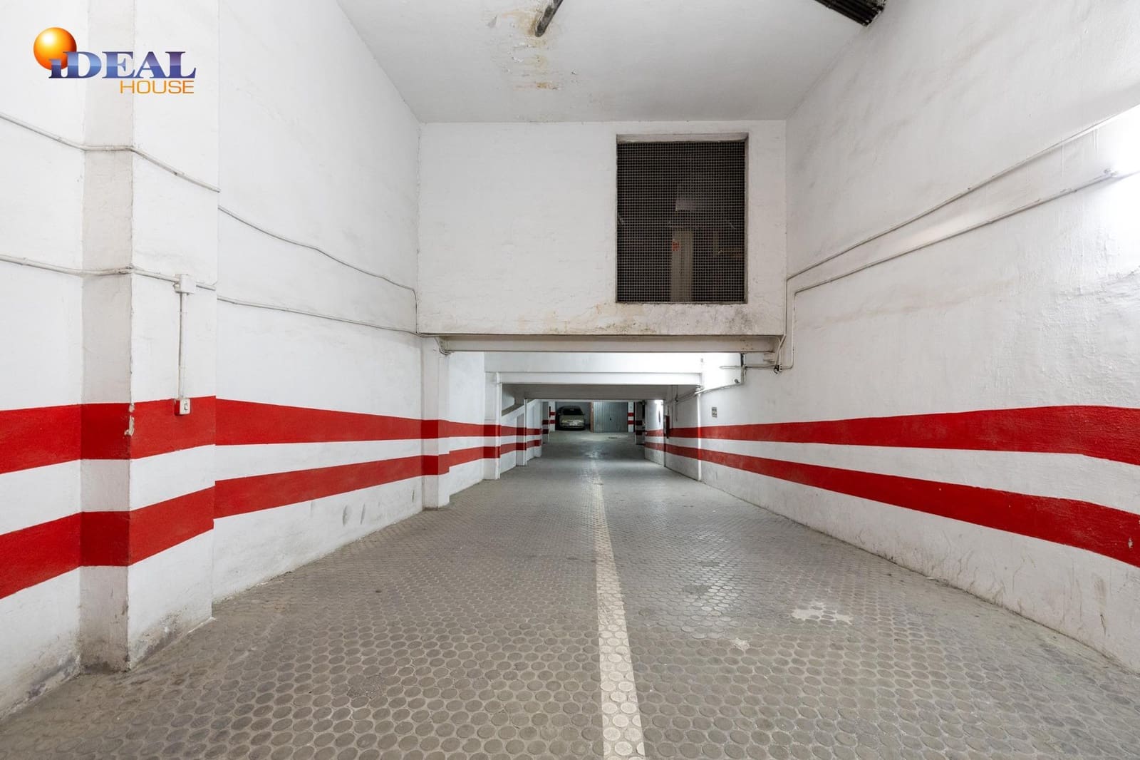 Garage for sale in Granada city - € 28,000 (Ref: 9434111)