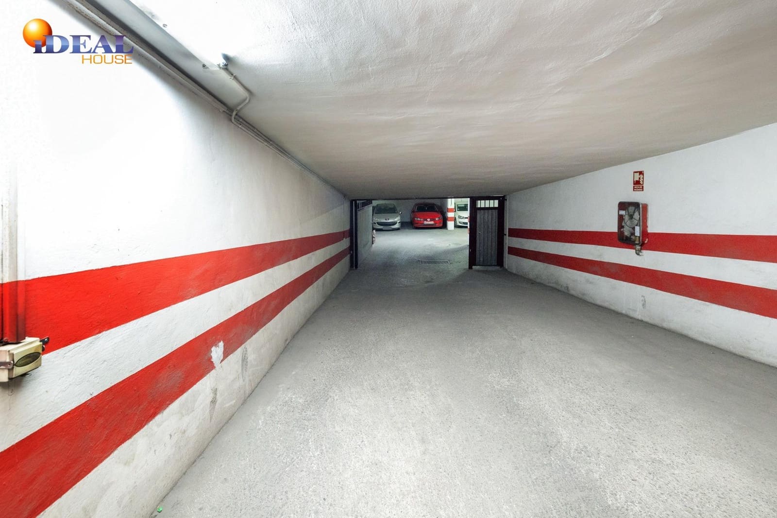 Garage for sale in Granada city - € 28,000 (Ref: 9434111)