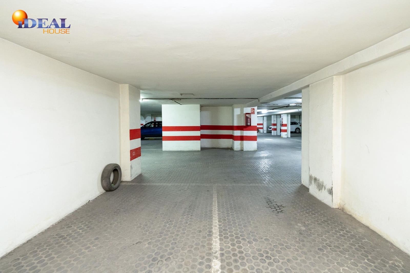 Garage for sale in Granada city - € 28,000 (Ref: 9434111)