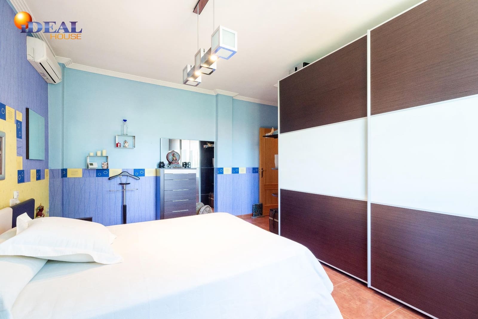 5 chambre Villa/Maison à vendre à Cullar Vega avec piscine garage - 349 900 € (Ref: 9434112)