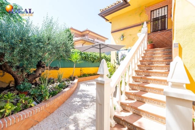 5 chambre Villa/Maison à vendre à Cúllar Vega avec piscine garage - 349 900 € (Ref: 9434112)