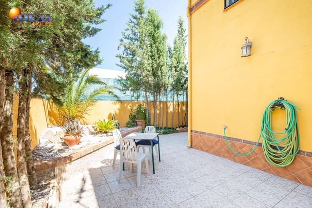 5 chambre Villa/Maison à vendre à Cúllar Vega avec piscine garage - 349 900 € (Ref: 9434112)