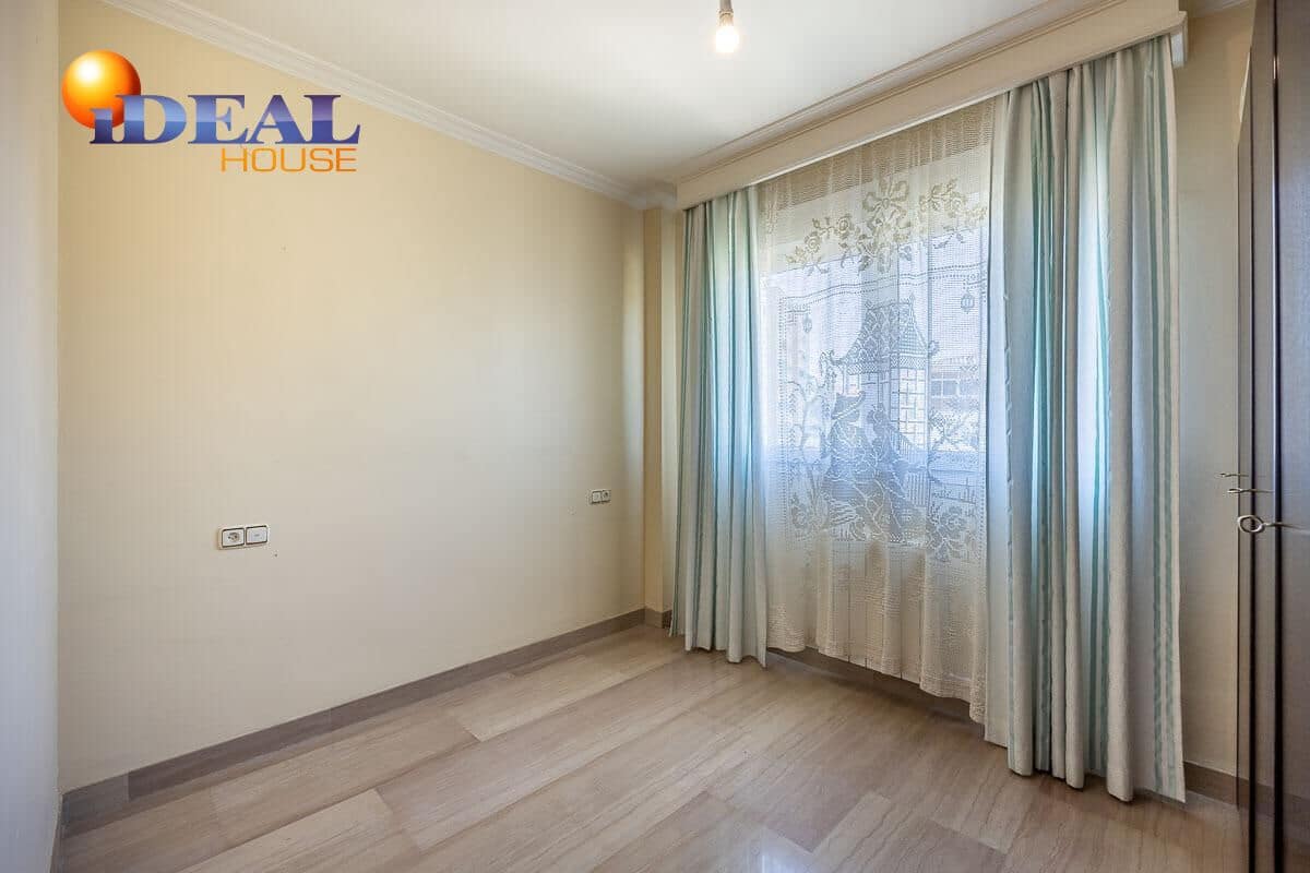 4 sovrum Villa till salu i Granada stad med pool - 697 000 € (Ref: 9434115)