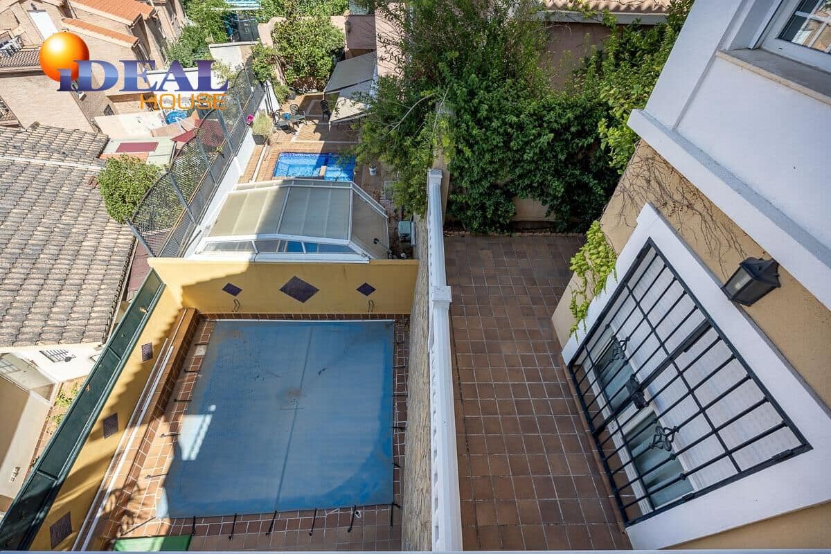 4 sovrum Villa till salu i Granada stad med pool - 697 000 € (Ref: 9434115)