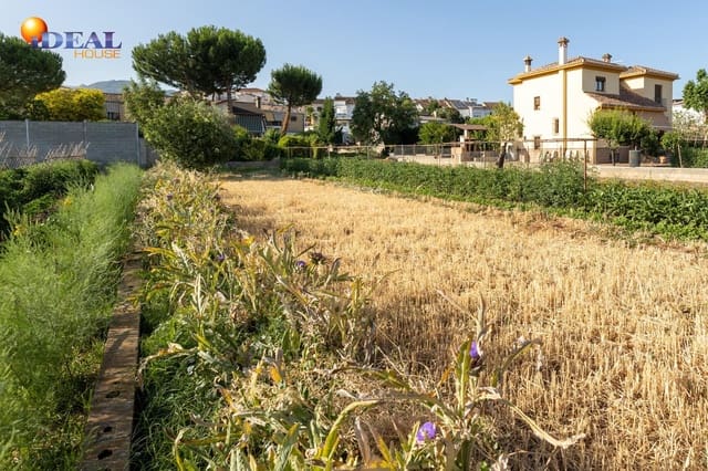 Tomt till salu i La Zubia - 225 000 € (Ref: 9434117)