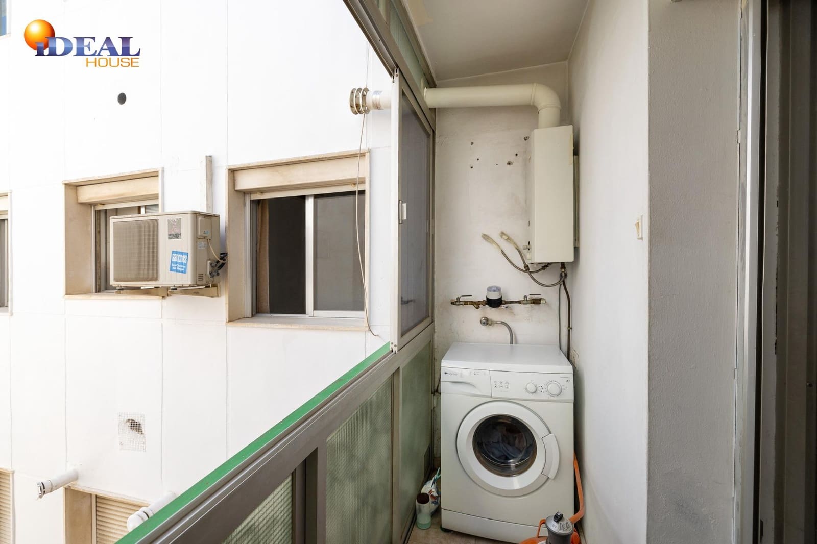 2 bedroom Flat for sale in Granada city - € 129,000 (Ref: 9434119)