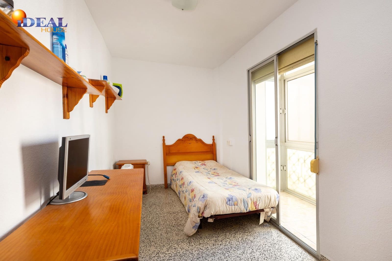 2 bedroom Flat for sale in Granada city - € 129,000 (Ref: 9434119)