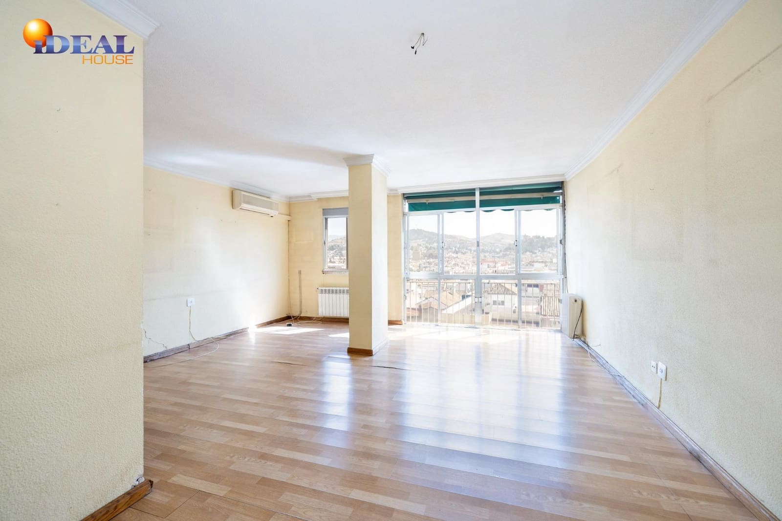 6 bedroom Flat for sale in Granada city - € 570,000 (Ref: 9434121)