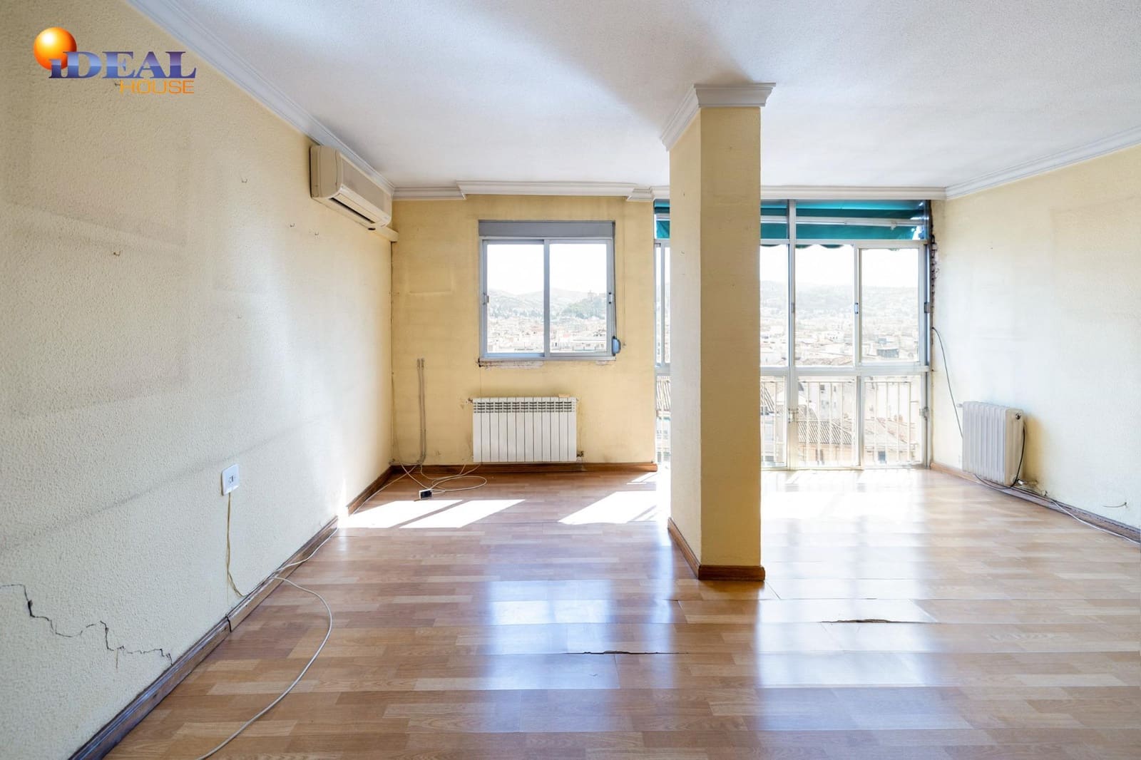 6 bedroom Flat for sale in Granada city - € 570,000 (Ref: 9434121)