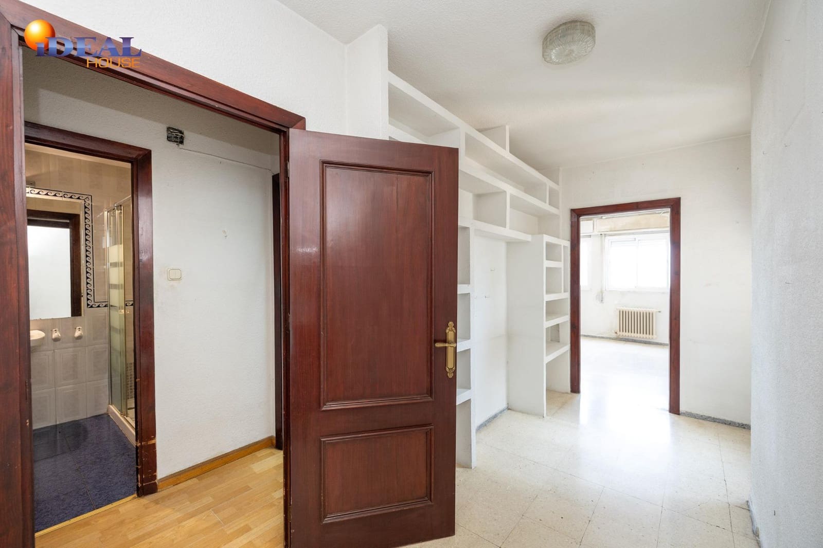 6 bedroom Flat for sale in Granada city - € 570,000 (Ref: 9434121)