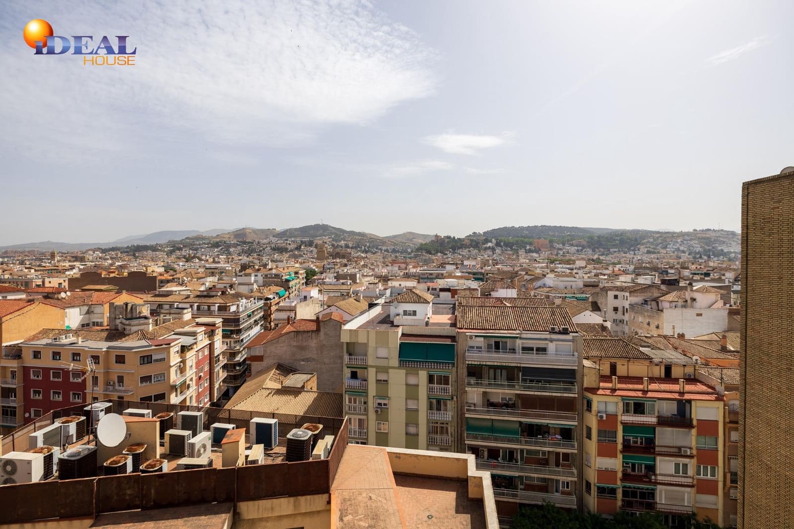 6 bedroom Flat for sale in Granada city - € 570,000 (Ref: 9434121)