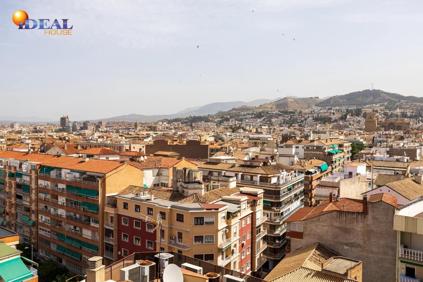 6 bedroom Flat for sale in Granada city - € 570,000 (Ref: 9434121)