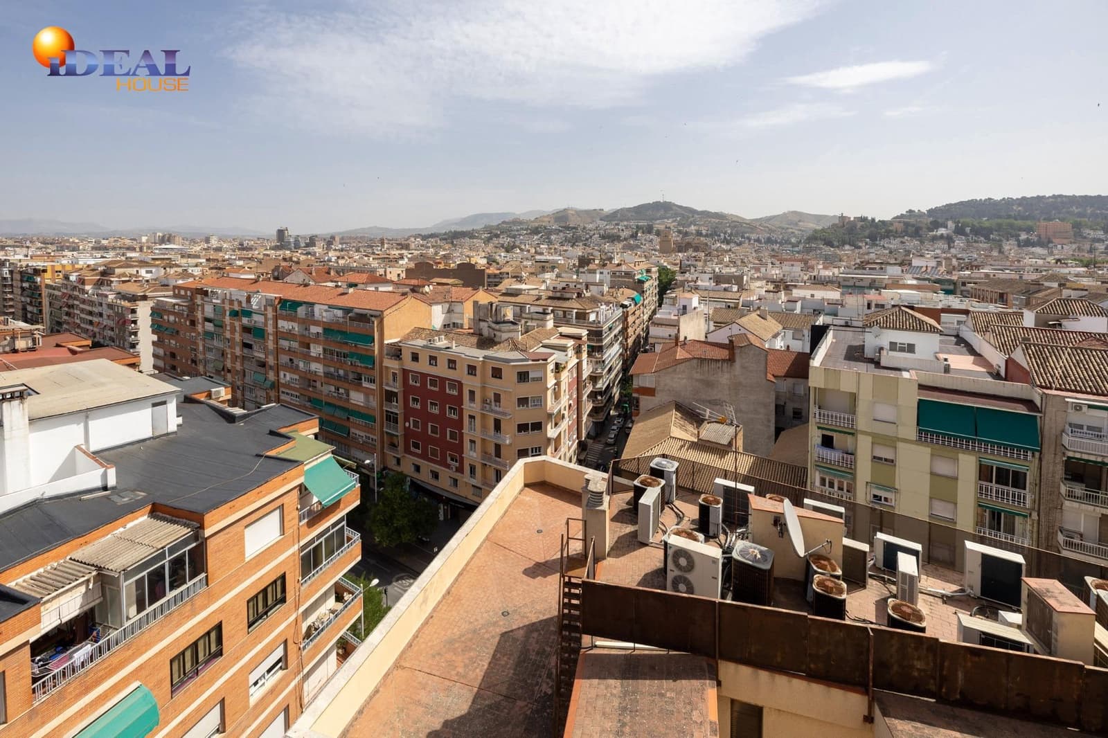 6 bedroom Flat for sale in Granada city - € 570,000 (Ref: 9434121)