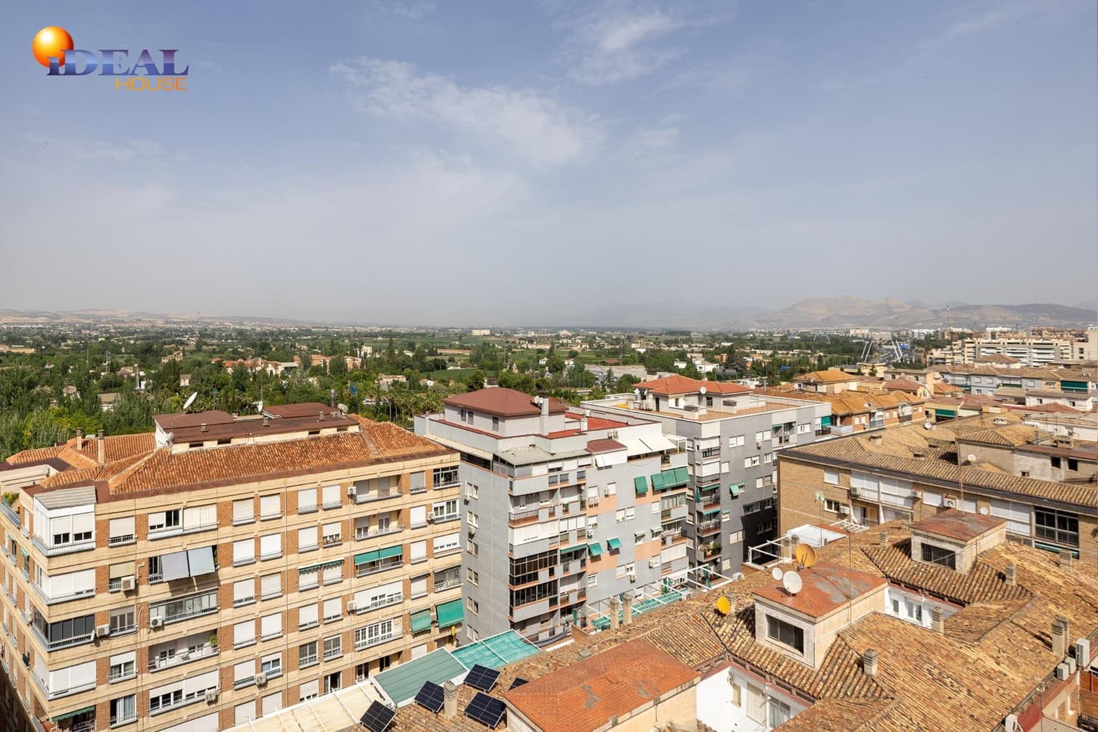 6 bedroom Flat for sale in Granada city - € 570,000 (Ref: 9434121)