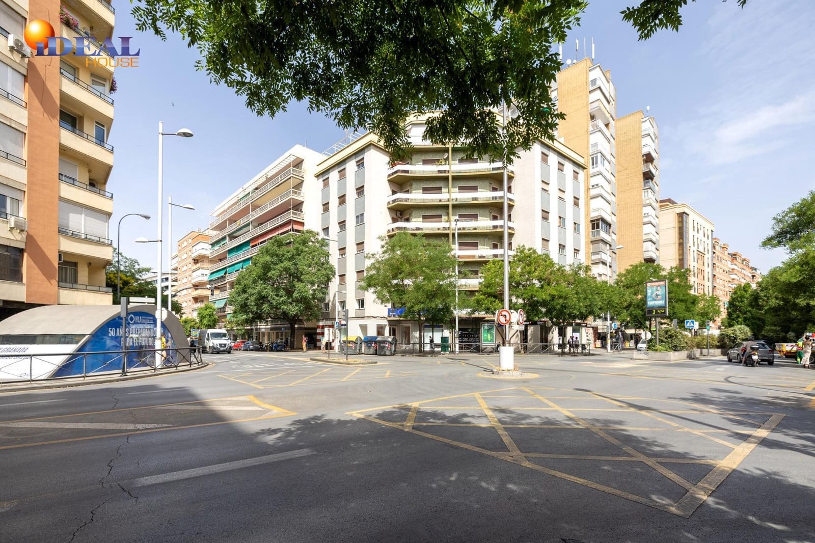 6 bedroom Flat for sale in Granada city - € 570,000 (Ref: 9434121)