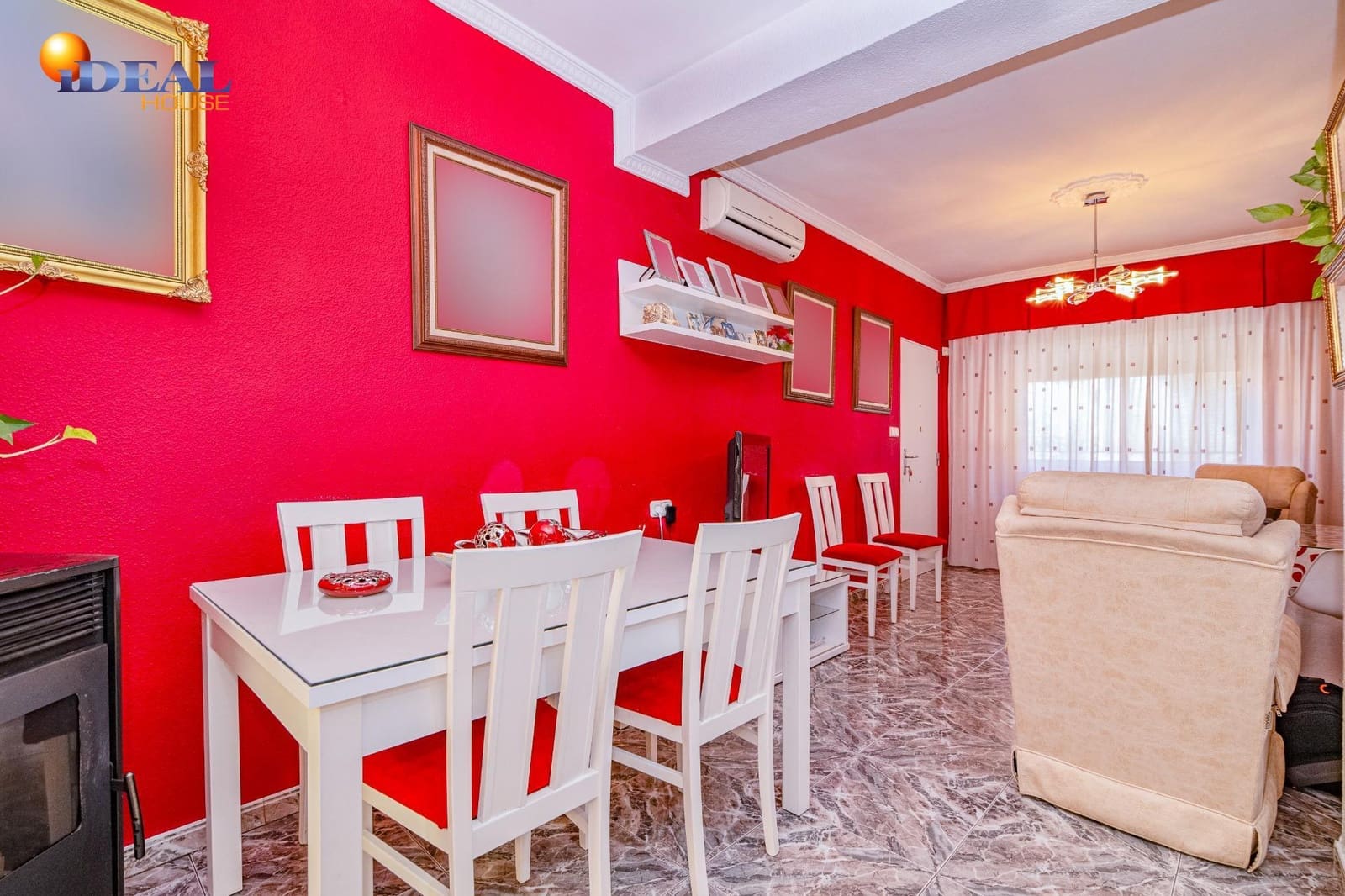 4 sovrum Radhus till salu i Loja - 140 000 € (Ref: 9434122)