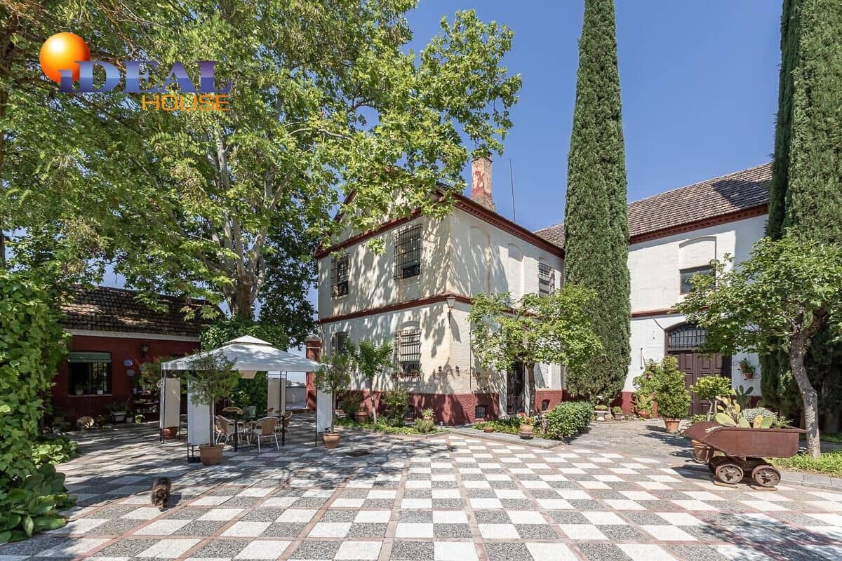 10 sypialnia Finka/Dom wiejski na sprzedaż w Miasto Grenada - 675 000 € (Ref: 9434124)