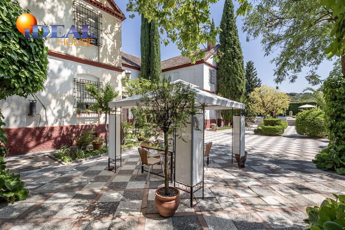 10 sypialnia Finka/Dom wiejski na sprzedaż w Miasto Grenada - 675 000 € (Ref: 9434124)