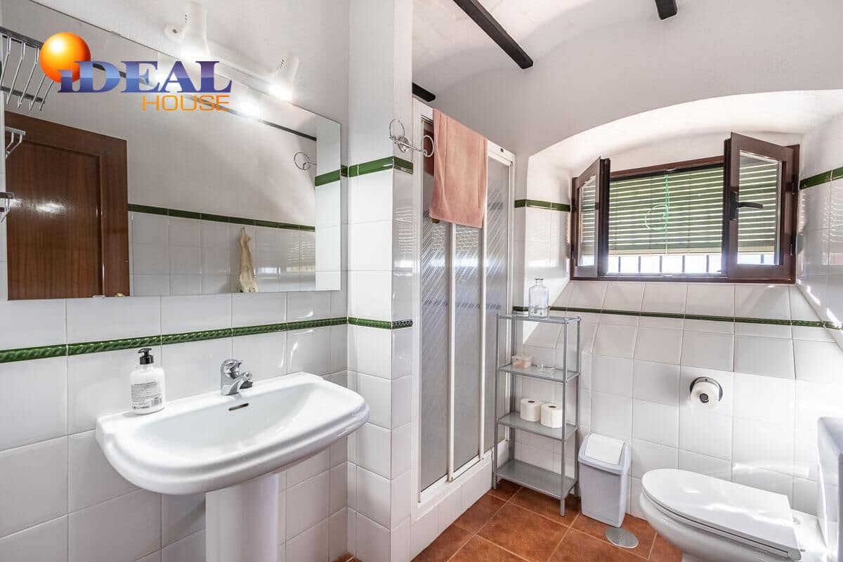 10 sypialnia Finka/Dom wiejski na sprzedaż w Miasto Grenada - 675 000 € (Ref: 9434124)