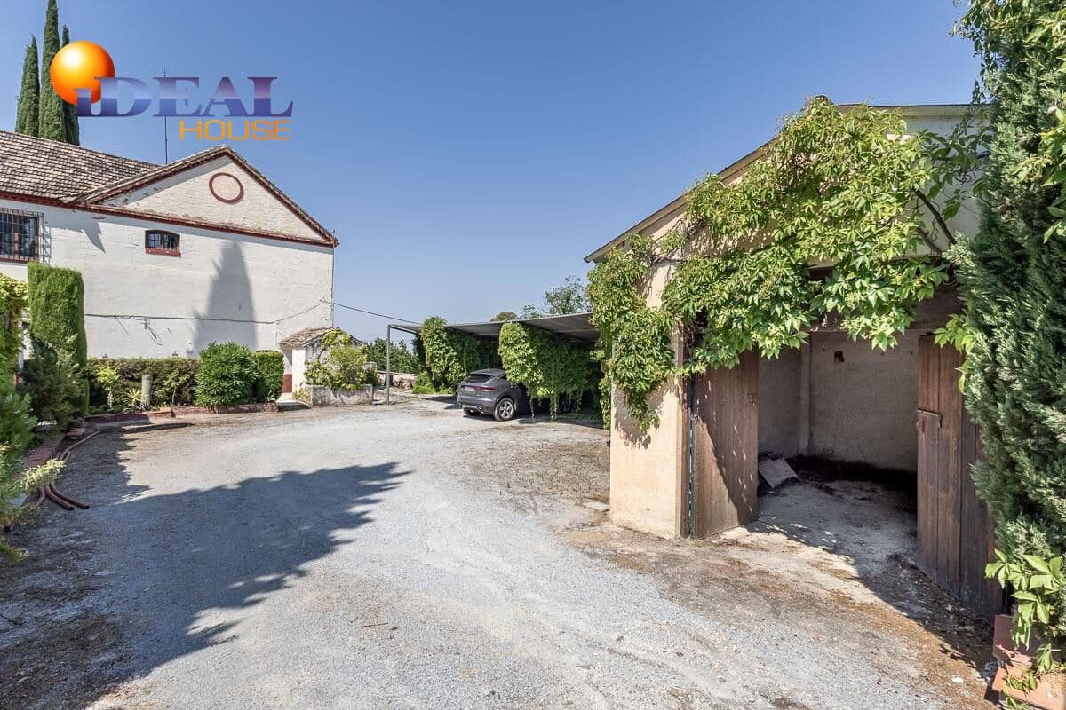 10 sypialnia Finka/Dom wiejski na sprzedaż w Miasto Grenada - 675 000 € (Ref: 9434124)