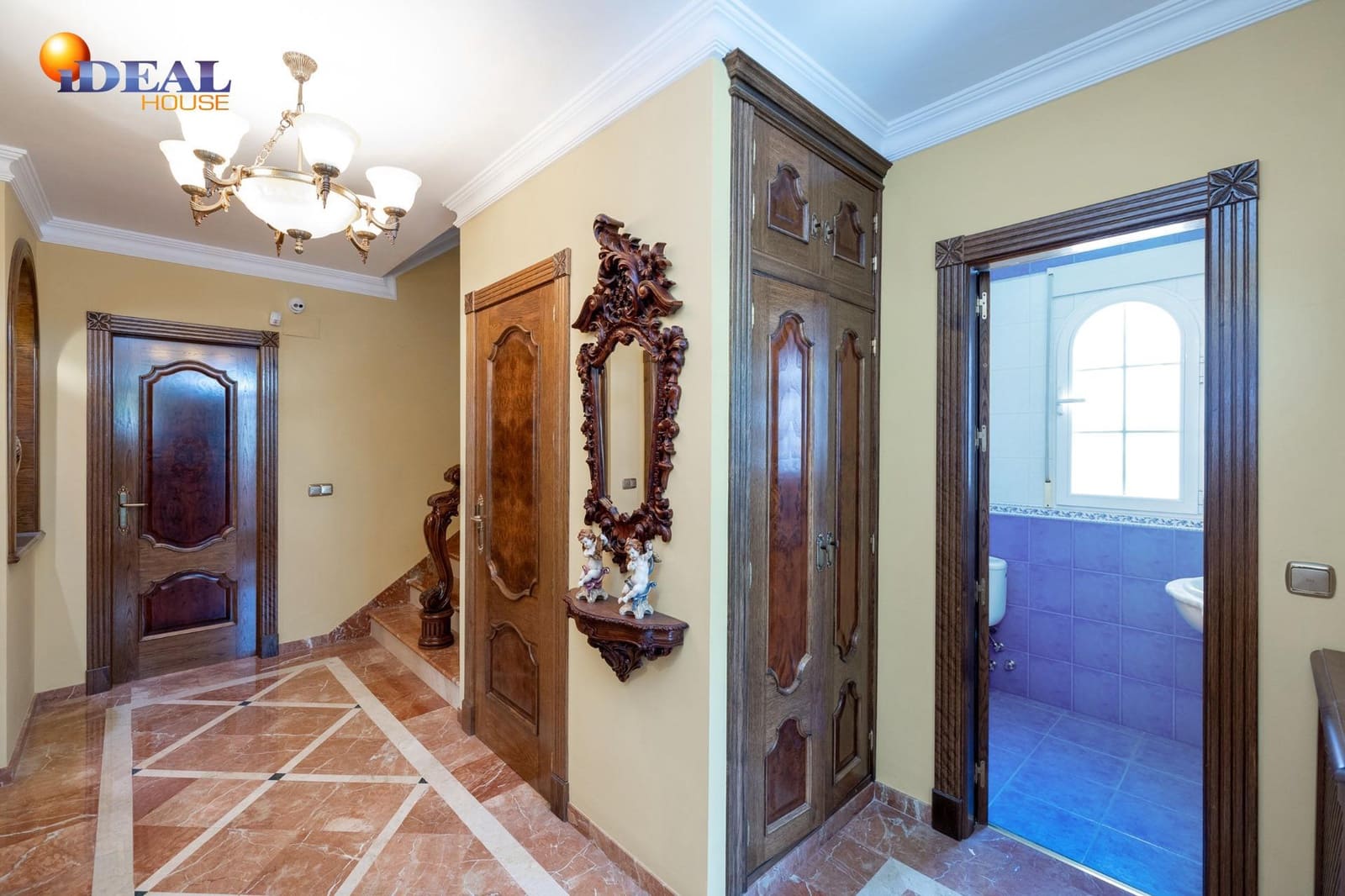 8 bedroom Villa for sale in Monachil with pool garage - € 490,000 (Ref: 9434125)