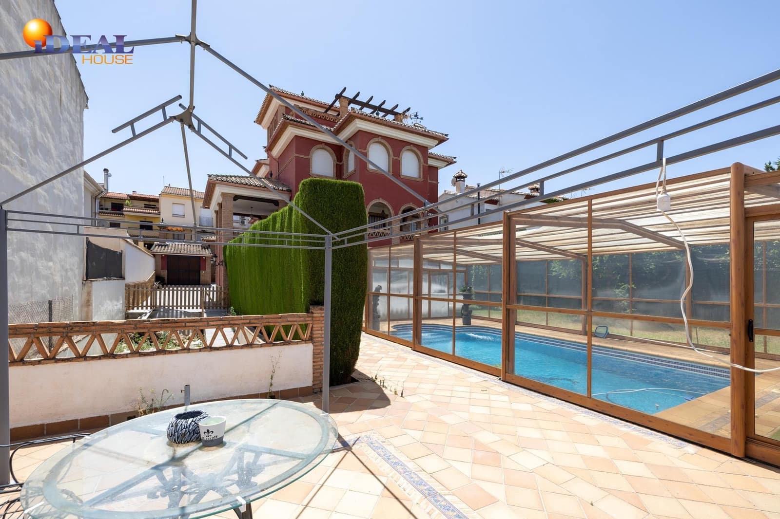 8 bedroom Villa for sale in Monachil with pool garage - € 490,000 (Ref: 9434125)