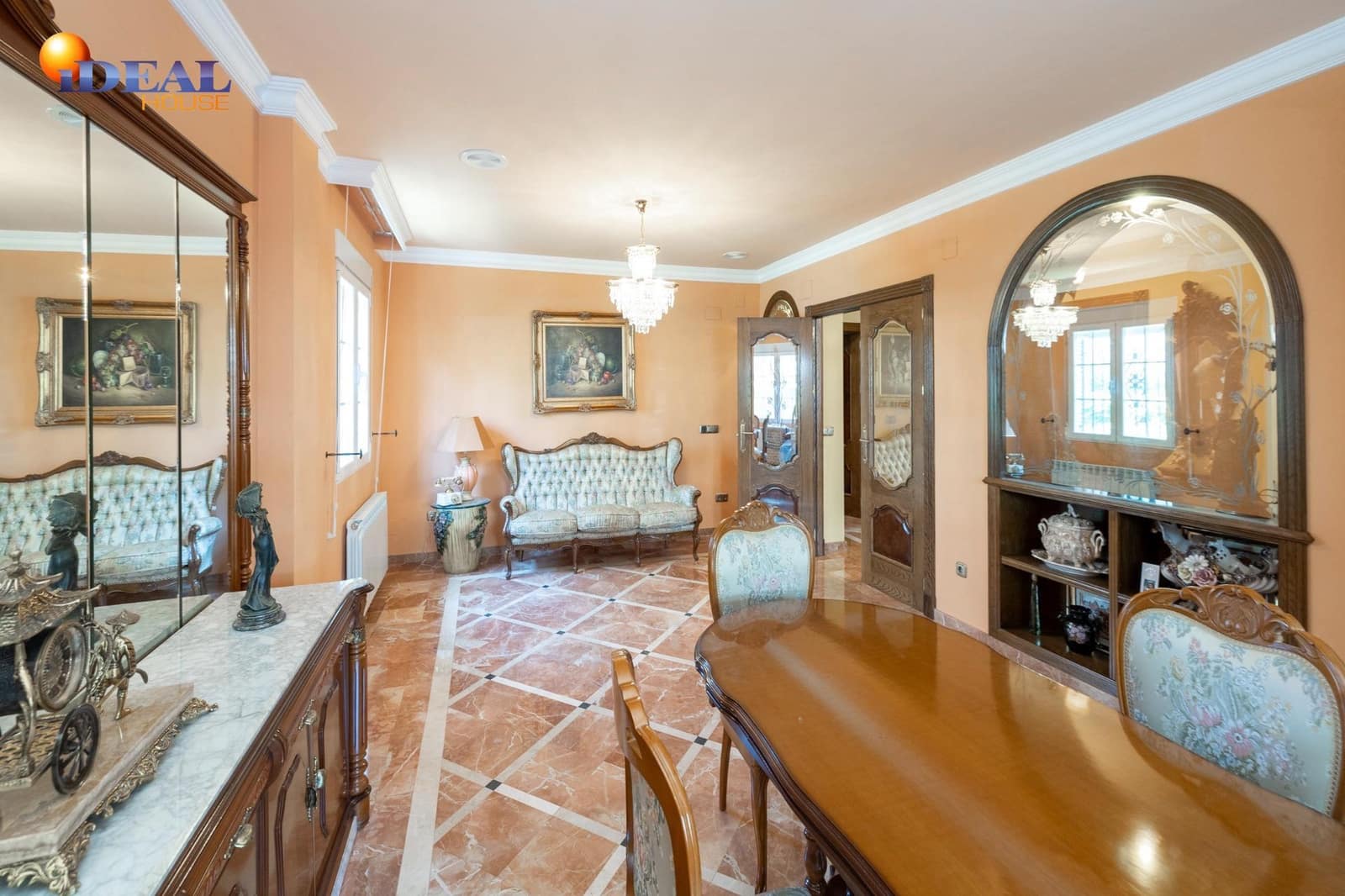 8 bedroom Villa for sale in Monachil with pool garage - € 490,000 (Ref: 9434125)