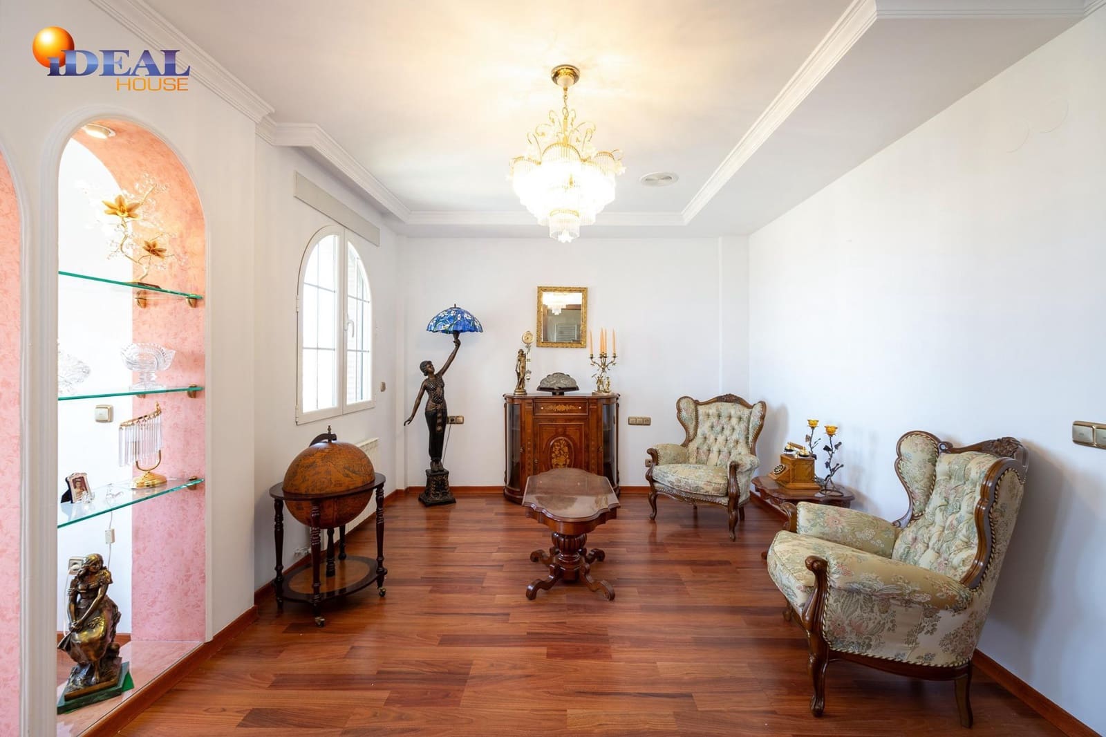 8 bedroom Villa for sale in Monachil with pool garage - € 490,000 (Ref: 9434125)