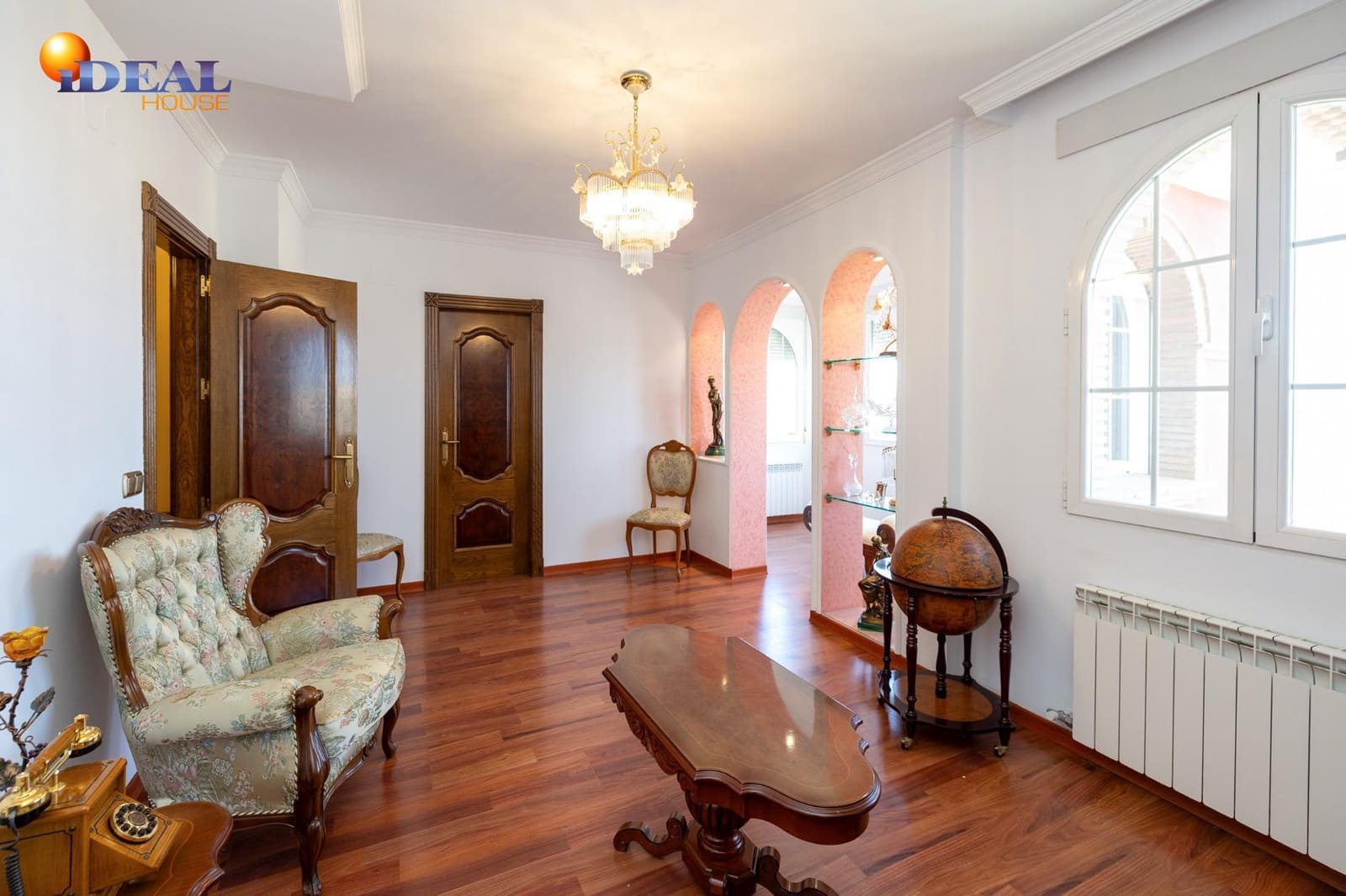 8 bedroom Villa for sale in Monachil with pool garage - € 490,000 (Ref: 9434125)