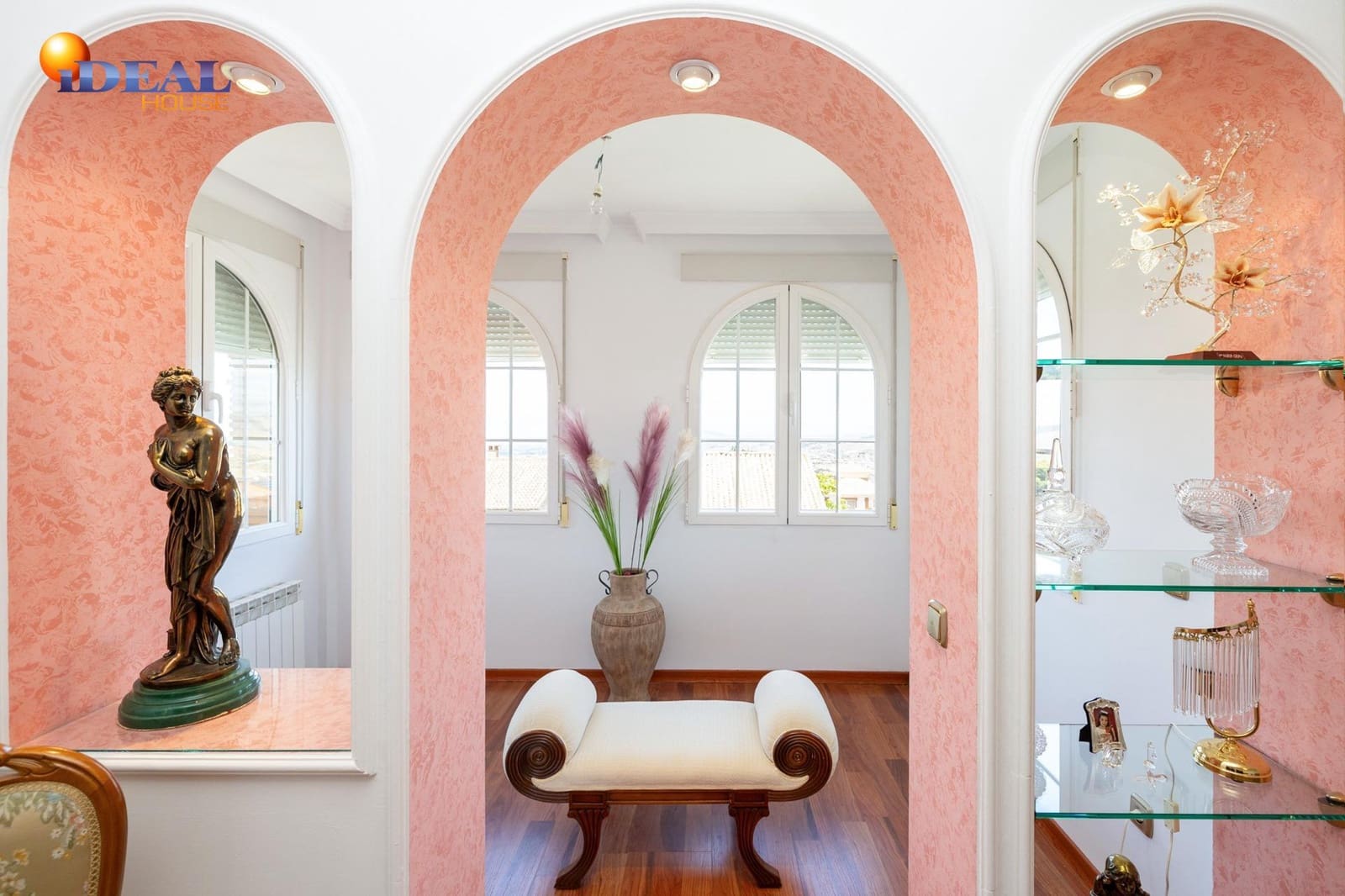 8 bedroom Villa for sale in Monachil with pool garage - € 490,000 (Ref: 9434125)