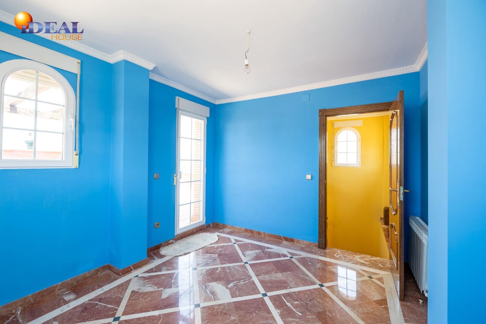 8 bedroom Villa for sale in Monachil with pool garage - € 490,000 (Ref: 9434125)