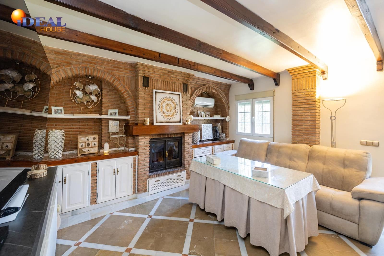 8 bedroom Villa for sale in Monachil with pool garage - € 490,000 (Ref: 9434125)