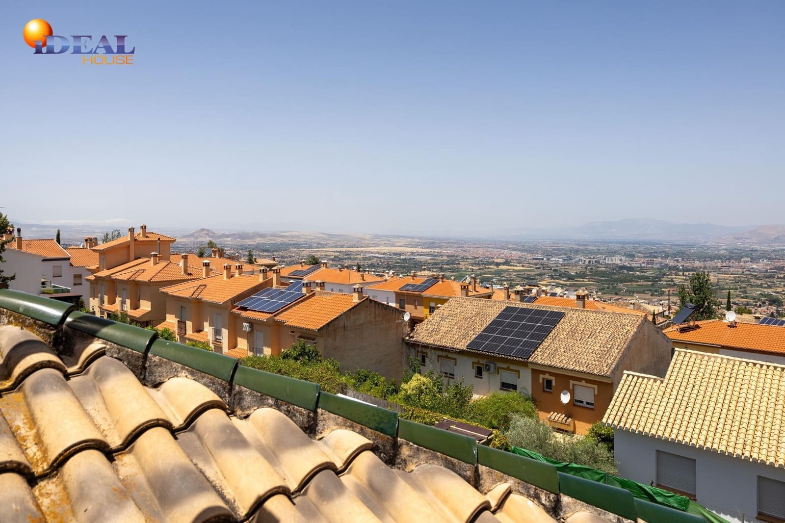 8 bedroom Villa for sale in Monachil with pool garage - € 490,000 (Ref: 9434125)