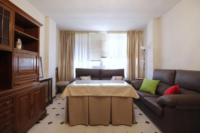 4 quarto Apartamento para arrendar em Granada cidade - 1 000 € (Ref: 9434126)