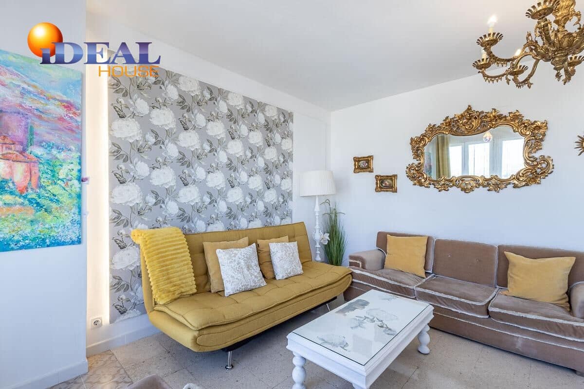 2 bedroom Flat for sale in Granada city - € 380,000 (Ref: 9434128)