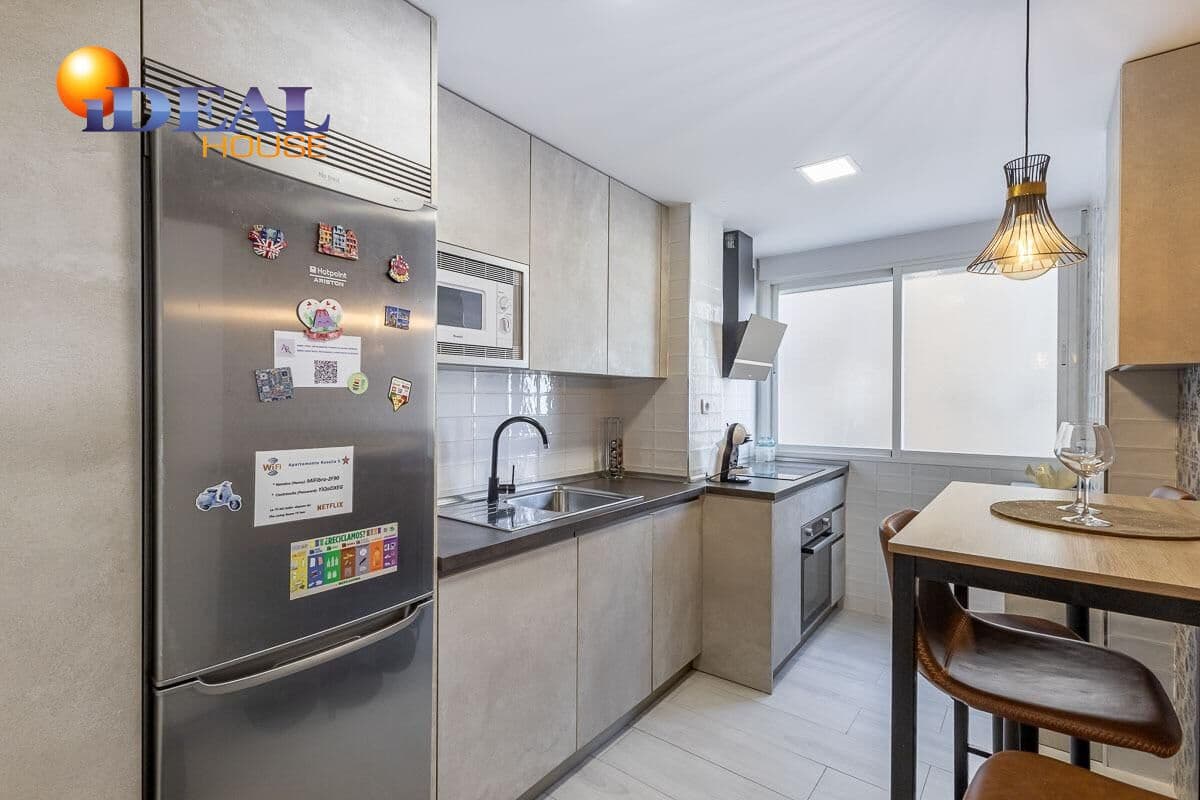 2 bedroom Flat for sale in Granada city - € 380,000 (Ref: 9434128)