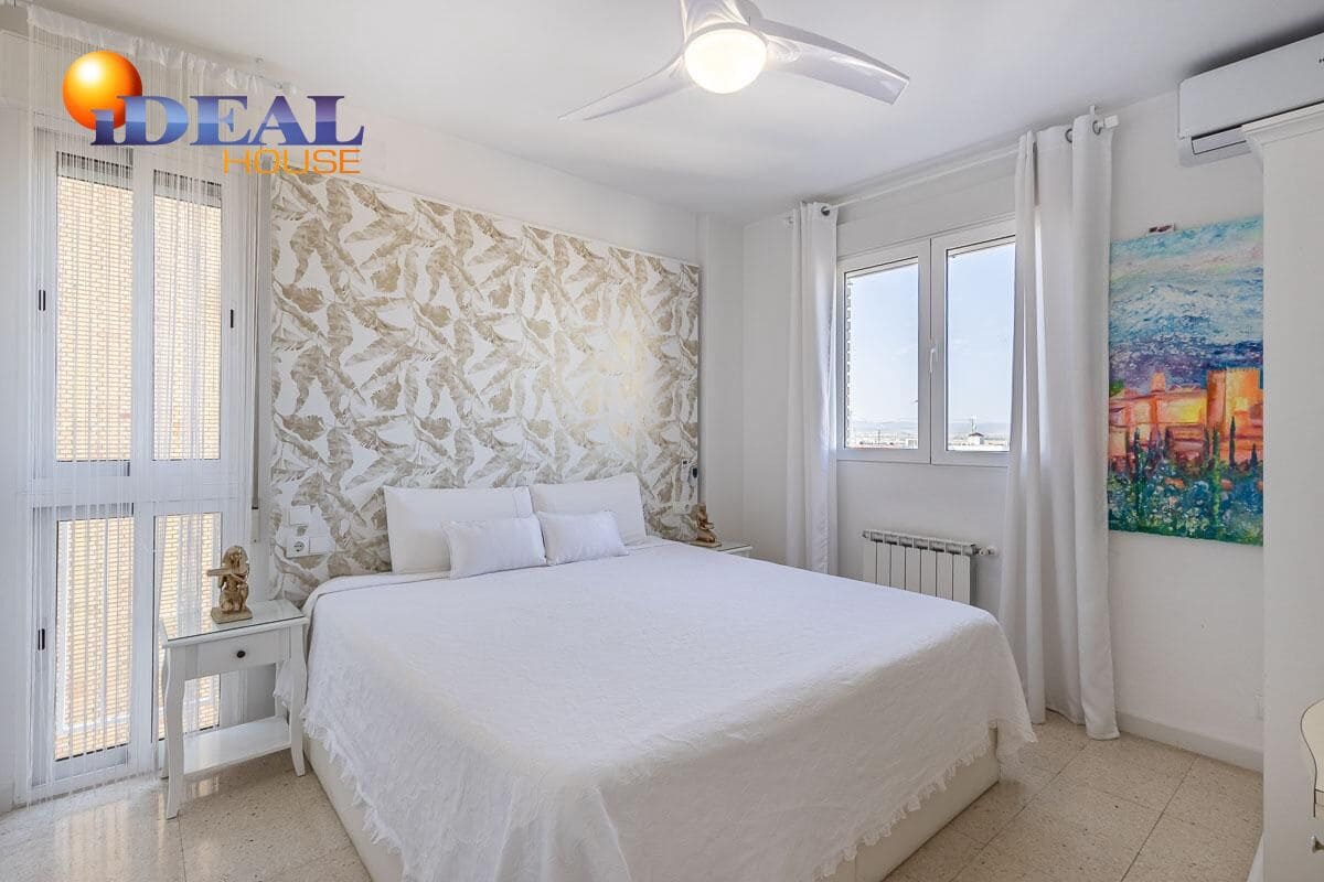 2 bedroom Flat for sale in Granada city - € 380,000 (Ref: 9434128)