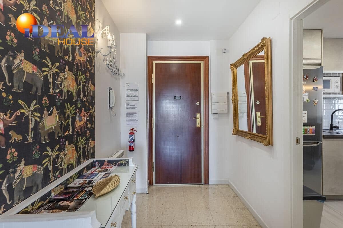 2 bedroom Flat for sale in Granada city - € 380,000 (Ref: 9434128)