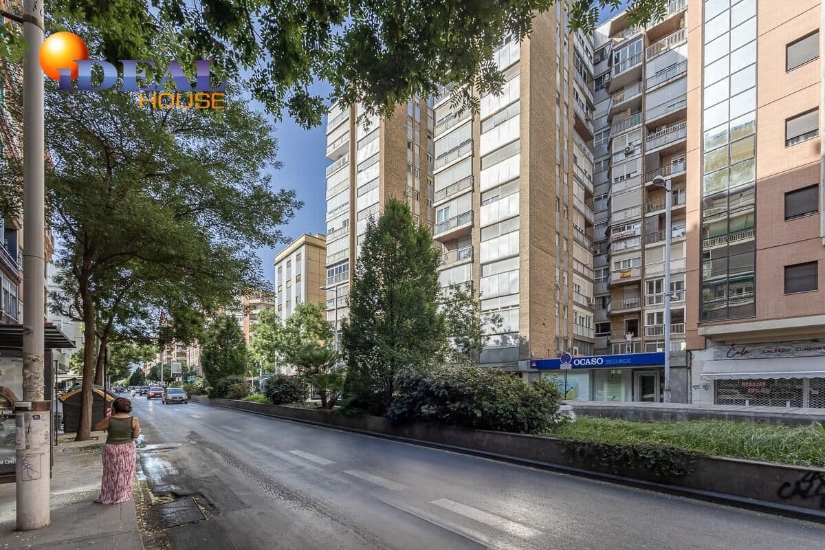2 bedroom Flat for sale in Granada city - € 380,000 (Ref: 9434128)