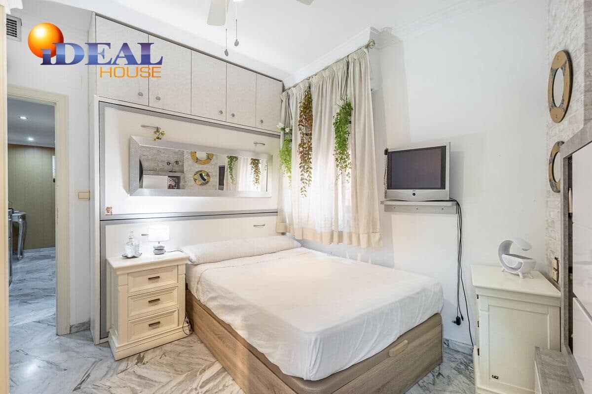 3 bedroom Flat for sale in Granada city - € 349,000 (Ref: 9434129)