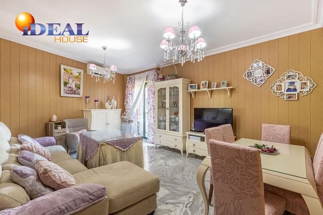 Piso de 3 habitaciones en Granada ciudad en venta - 349.000 € (Ref: 9434129)