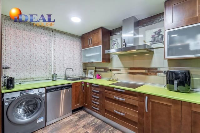 Piso de 3 habitaciones en Granada ciudad en venta - 349.000 € (Ref: 9434129)