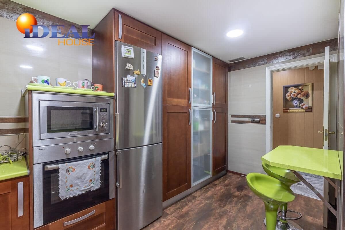 3 bedroom Flat for sale in Granada city - € 349,000 (Ref: 9434129)