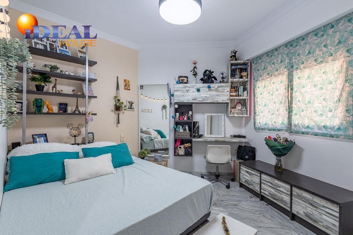 3 bedroom Flat for sale in Granada city - € 349,000 (Ref: 9434129)