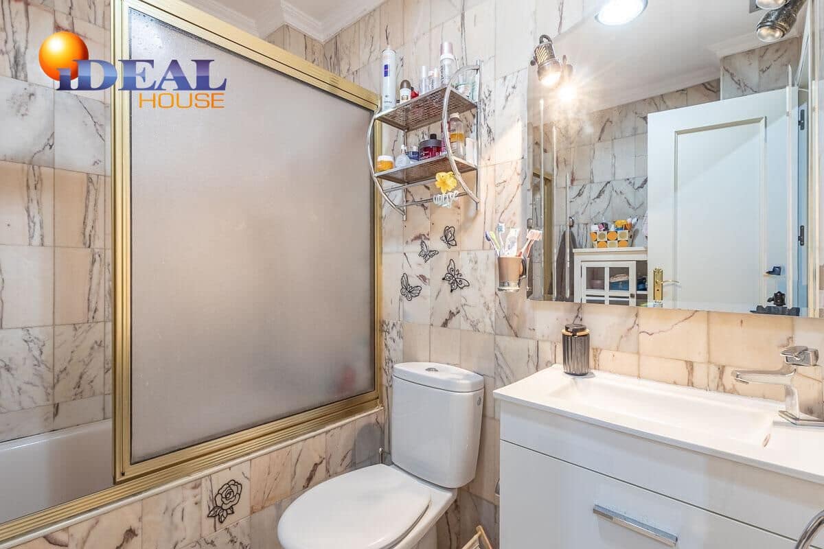 3 bedroom Flat for sale in Granada city - € 349,000 (Ref: 9434129)