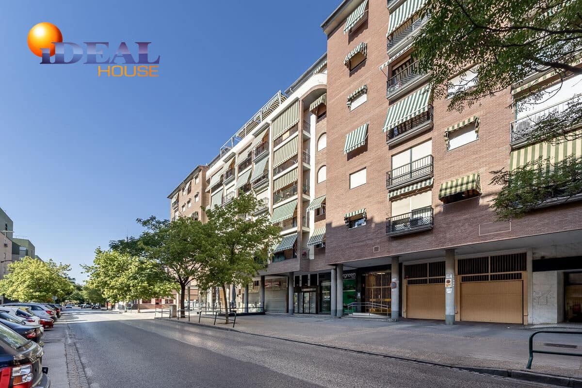 3 bedroom Flat for sale in Granada city - € 349,000 (Ref: 9434129)