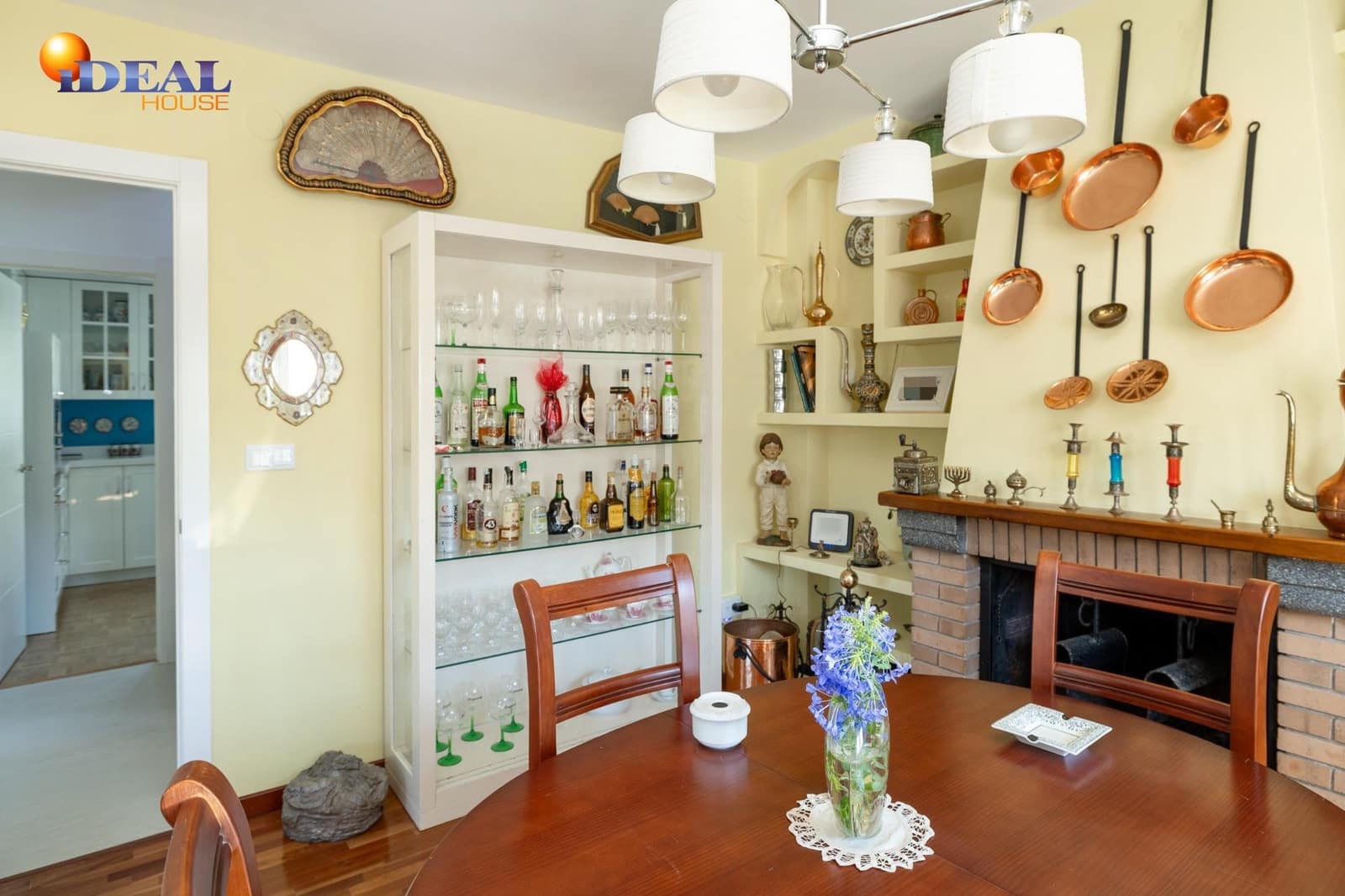 4 quarto Moradia para venda em Pinos Genil com piscina - 420 000 € (Ref: 9434130)